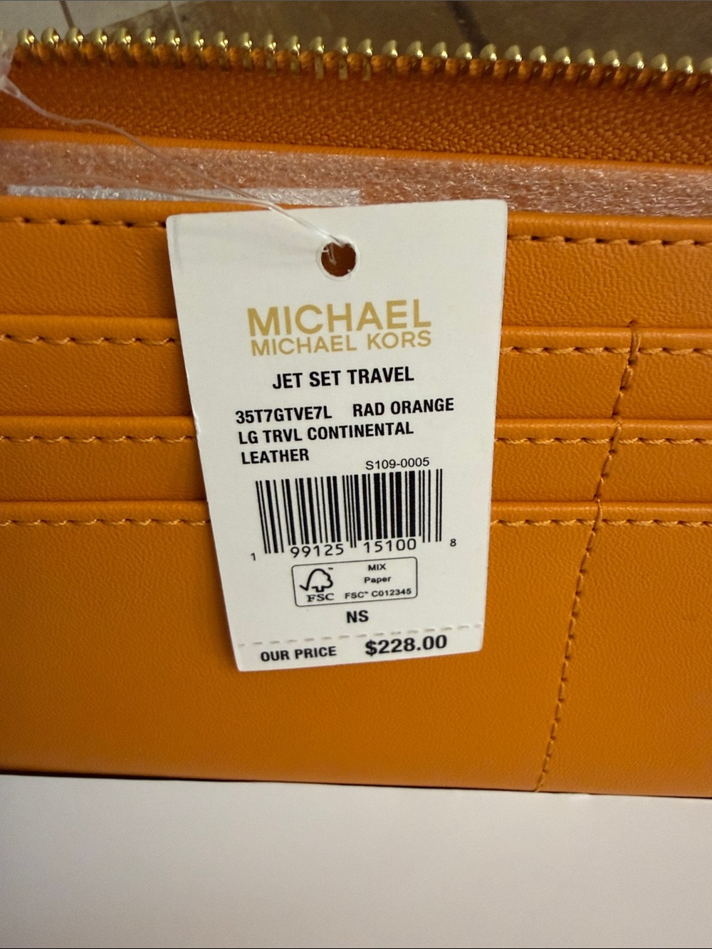 Michael Kors Jet Set Travel - Picture 3 of 6